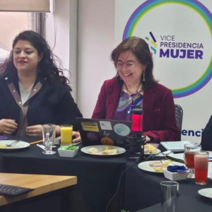 Desayuno temático: Mujeres y participación política, ¿cómo recuperar la confianza ciudadana?